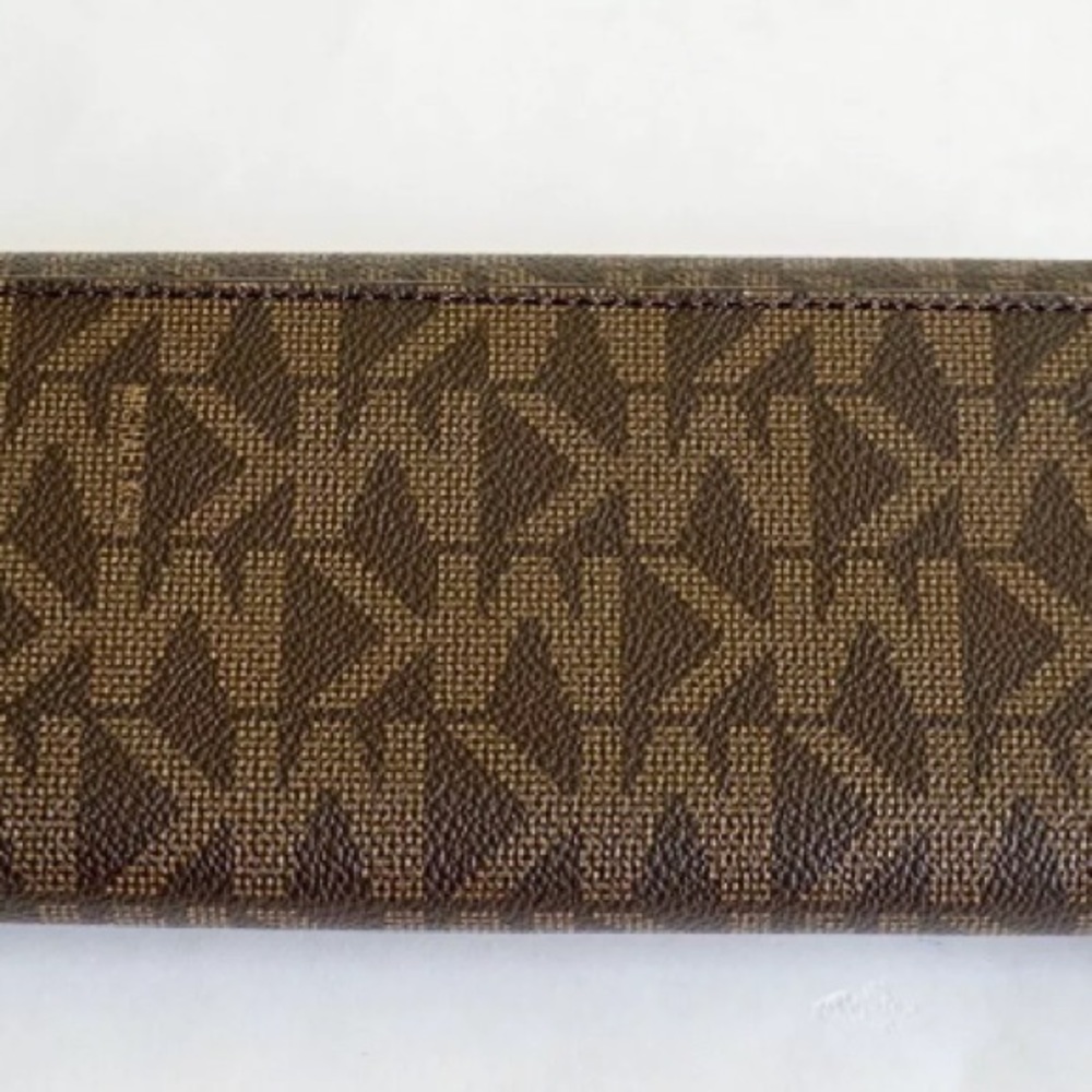 Nwt Michael Kors Large Carryall Wallet Brown snap - Picture 7 of 8